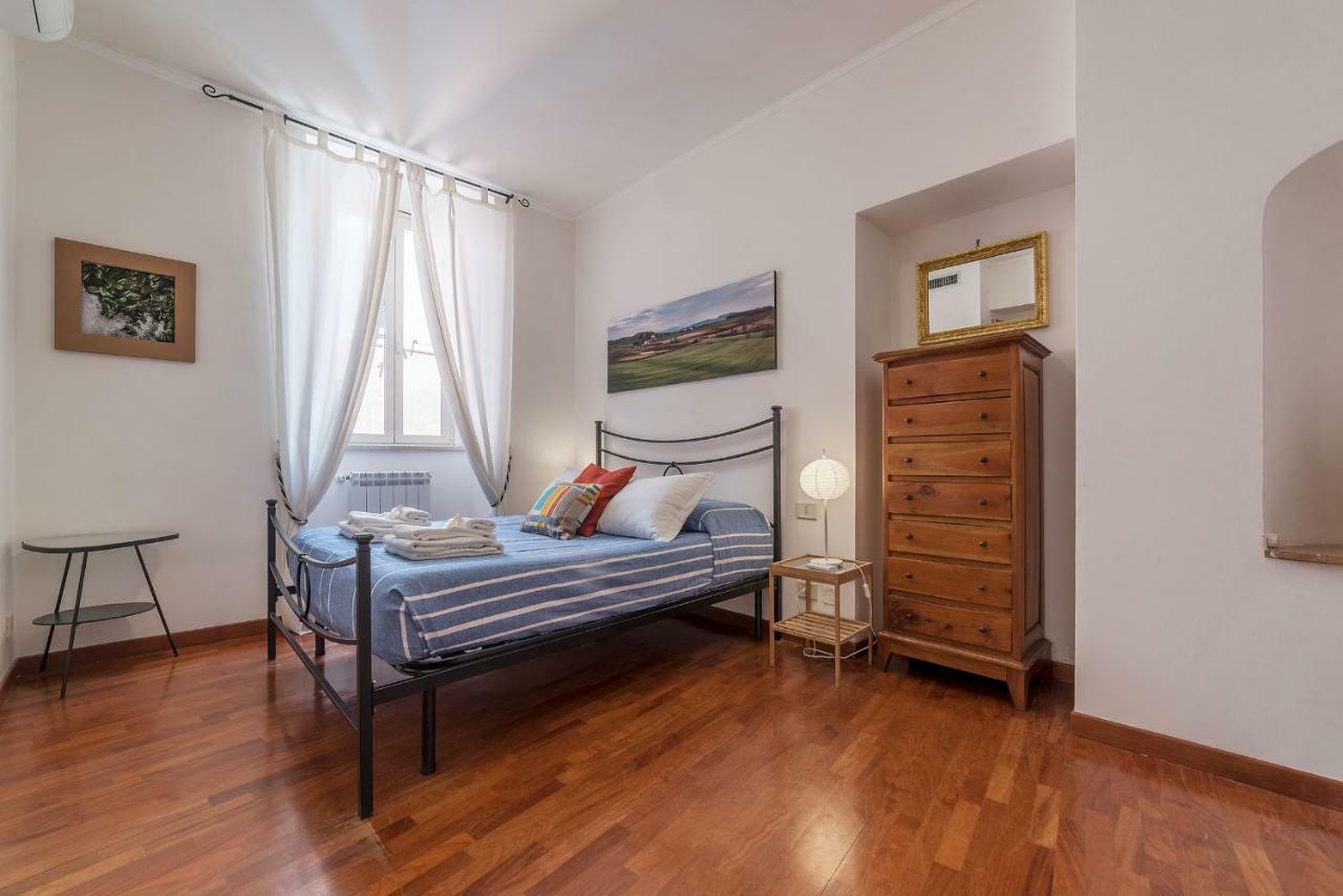 Casa Zeffiro - FromhometoРим Экстерьер фото